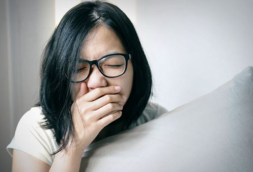 为什么越睡越累，越睡越沉？因为你睡前常做这几件事